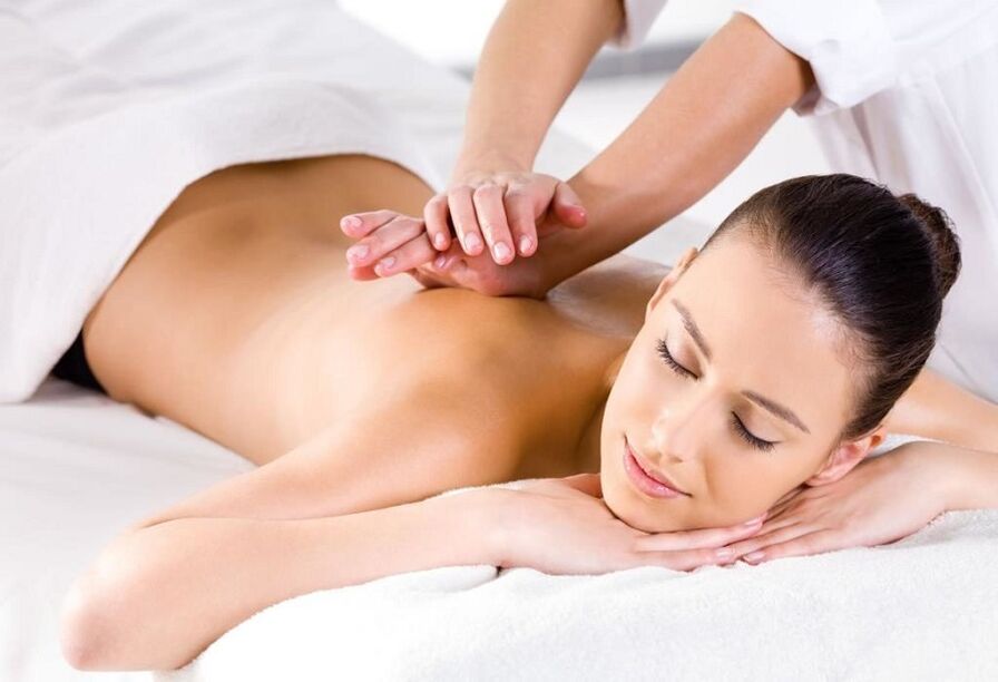 massaggio terapeutico per l'osteocondrosi toracica