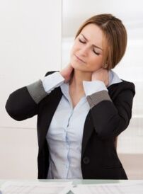 Dolore al collo dovuto all'osteocondrosi
